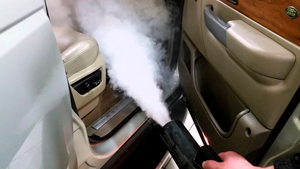 Удаление запаха в автомобиле